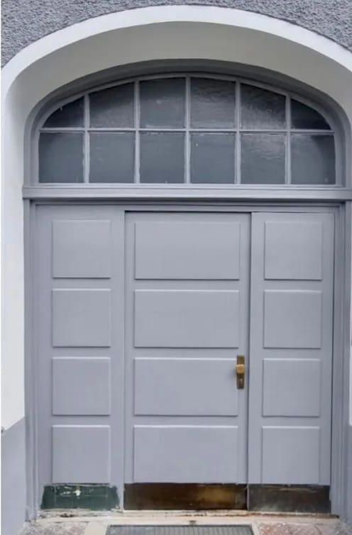 Haustür nach der Lackierung